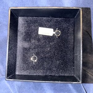 Minimalist Circle Toggle Stud Earrings - 14k Gold